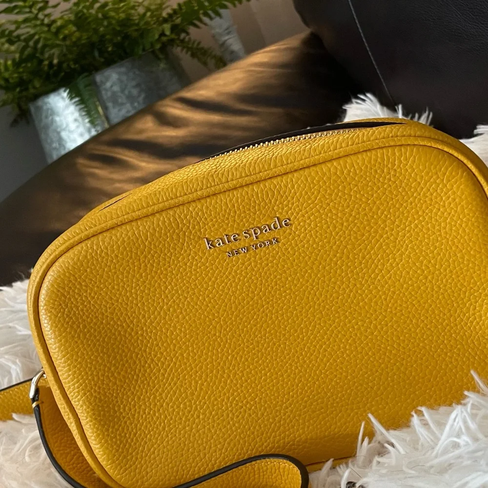 Kate Spade Camera Crossbody - Picture 8 of 16